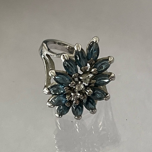 Vintage 18k GE Silver ring Sapphire and CZ or diamonds sz 6 - Picture 1 of 16